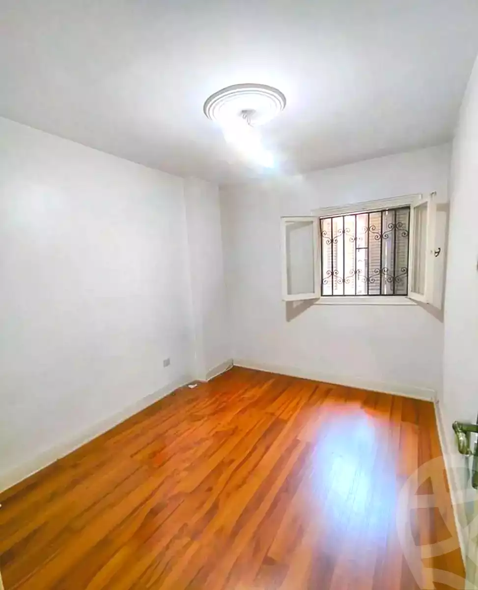 https://aqarmap.com.eg/en/listing/7307525-for-sale-alexandria-sydy-bshr-sydy-bshr-bhry