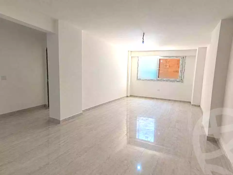 https://aqarmap.com.eg/ar/listing/7307555-for-sale-alexandria-sydy-bshr-sydy-bshr-bhry-shr-khld-bn-lwlyd
