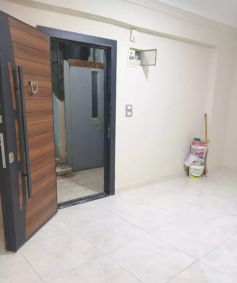 https://aqarmap.com.eg/en/listing/7307558-for-sale-alexandria-el-asafra-ahmed-tiesser-st