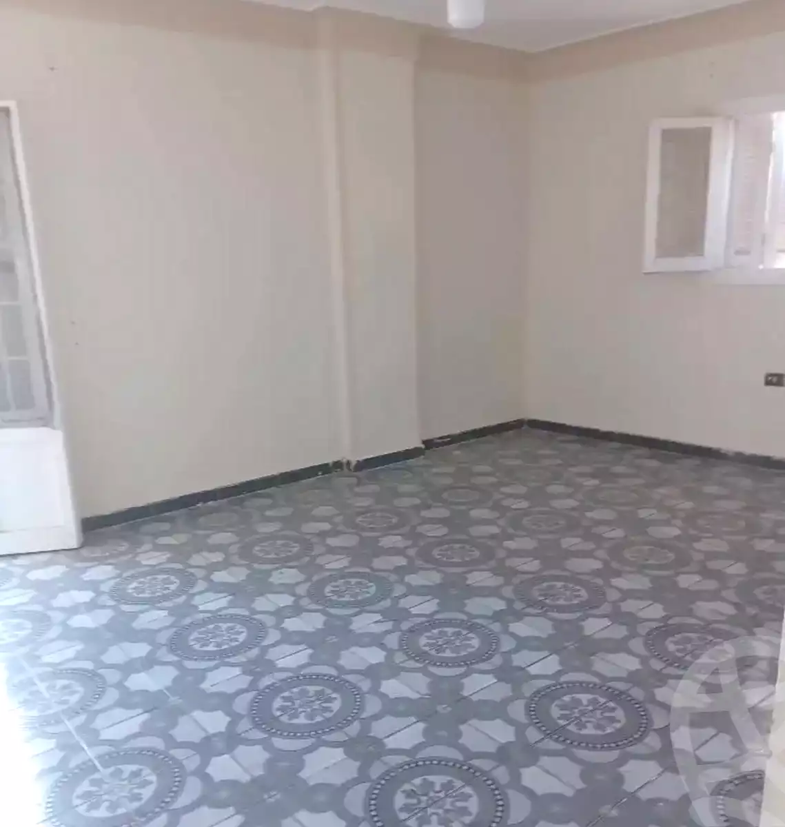 https://aqarmap.com.eg/ar/listing/7307704-for-sale-alexandria-al-agamy-el-hanouvel