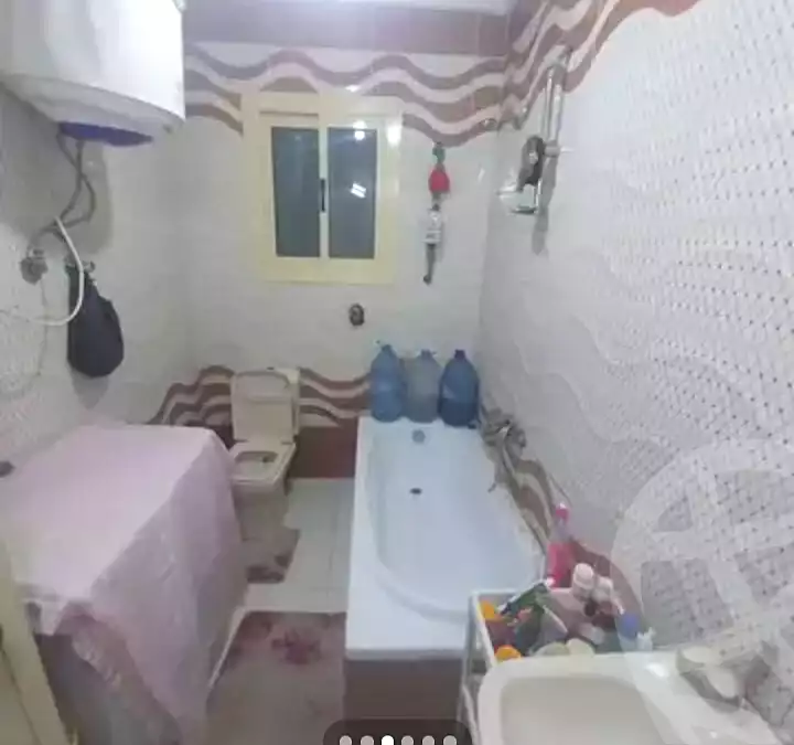https://aqarmap.com.eg/en/listing/7307702-for-sale-alexandria-al-agamy-el-hanouvel