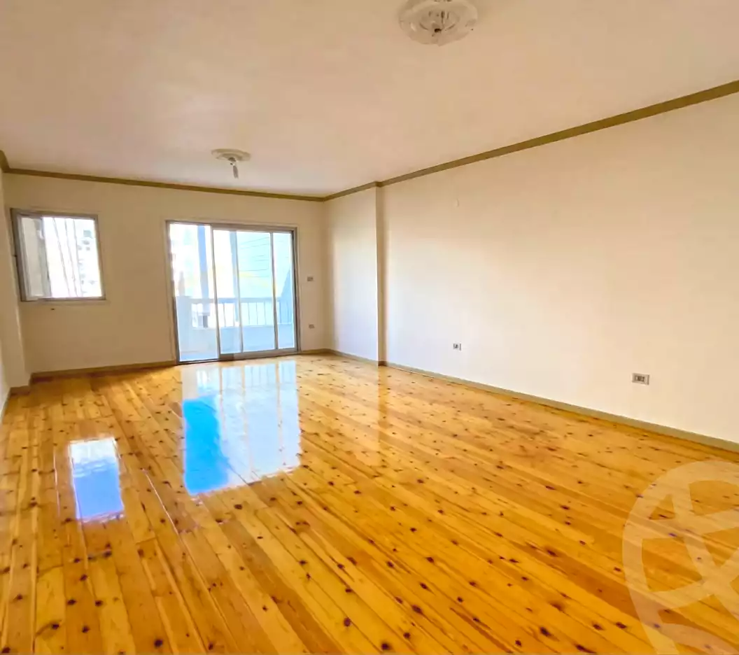 https://aqarmap.com.eg/ar/listing/7307778-for-rent-alexandria-ganaklis