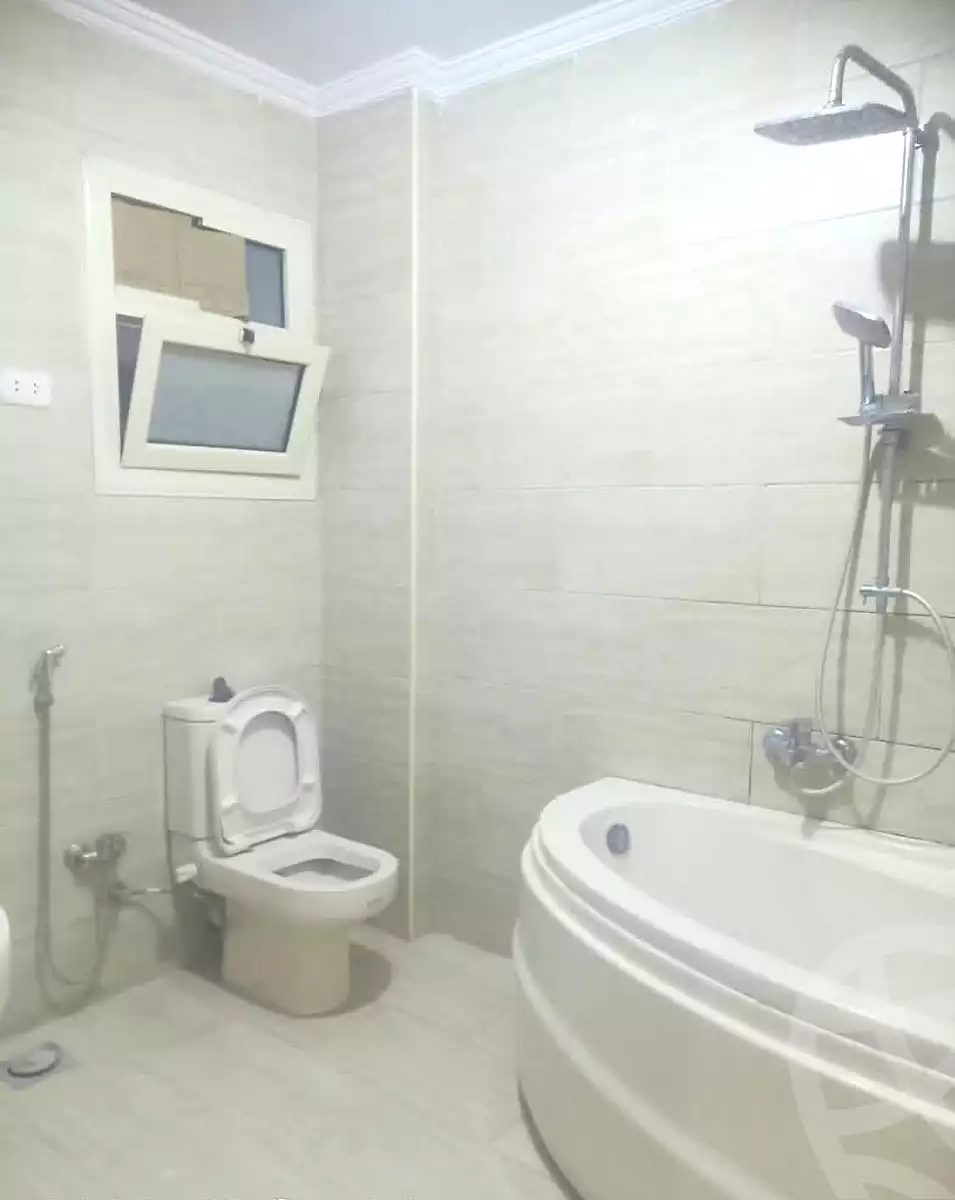 https://aqarmap.com.eg/ar/listing/7308055-for-rent-alexandria-miami