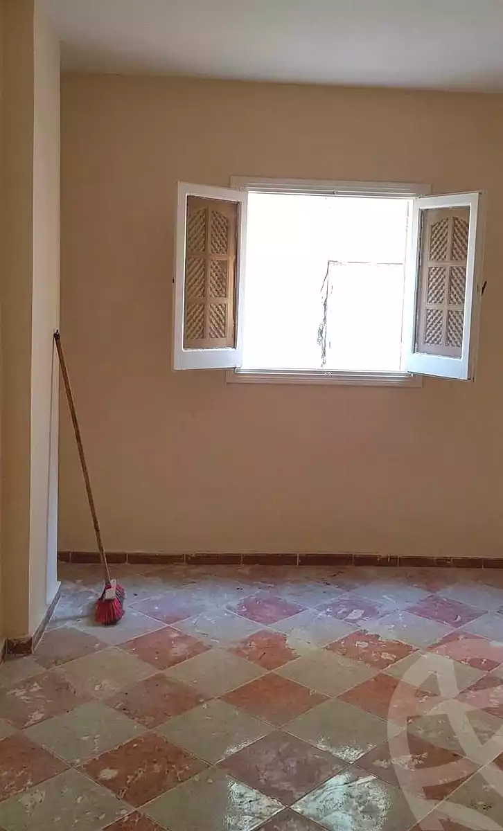 https://aqarmap.com.eg/ar/listing/7308304-for-sale-alexandria-al-agamy-el-hanouvel