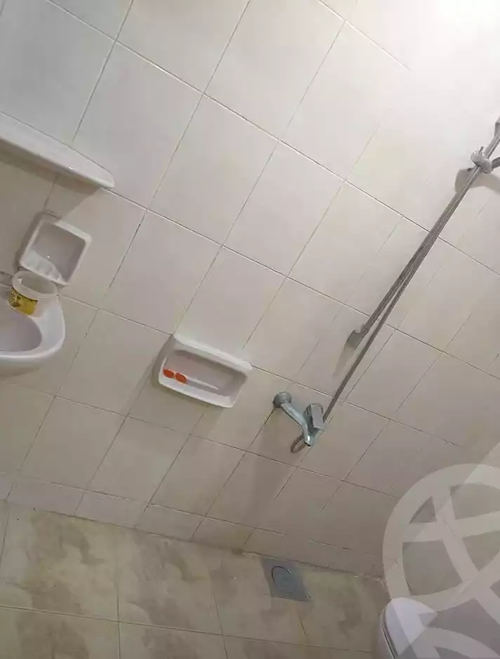 https://aqarmap.com.eg/ar/listing/7308408-for-sale-alexandria-al-agamy-el-hanouvel-radwan-st