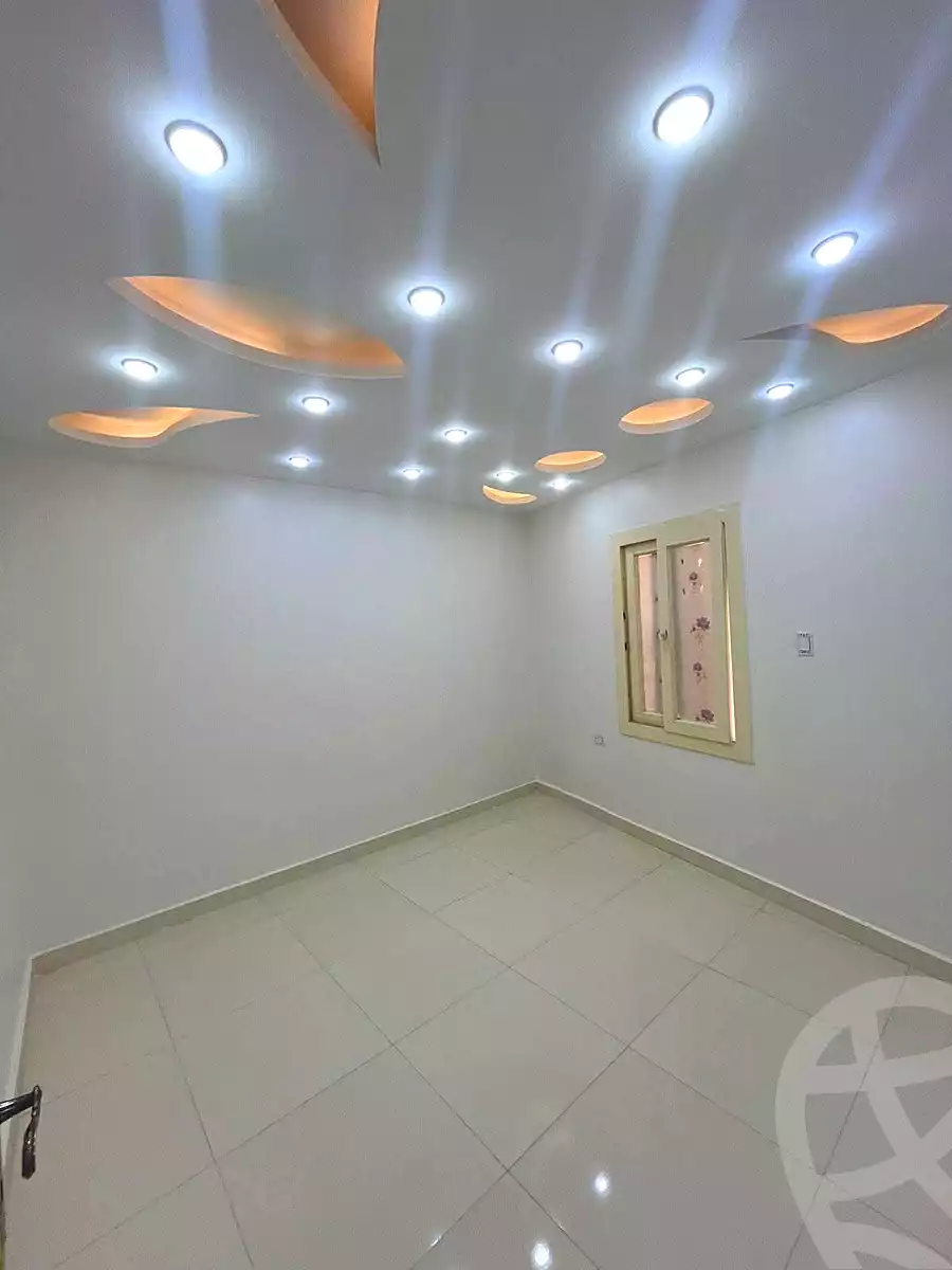 https://aqarmap.com.eg/ar/listing/7308419-for-sale-alexandria-al-agamy-lbytsh-el-zohour-st