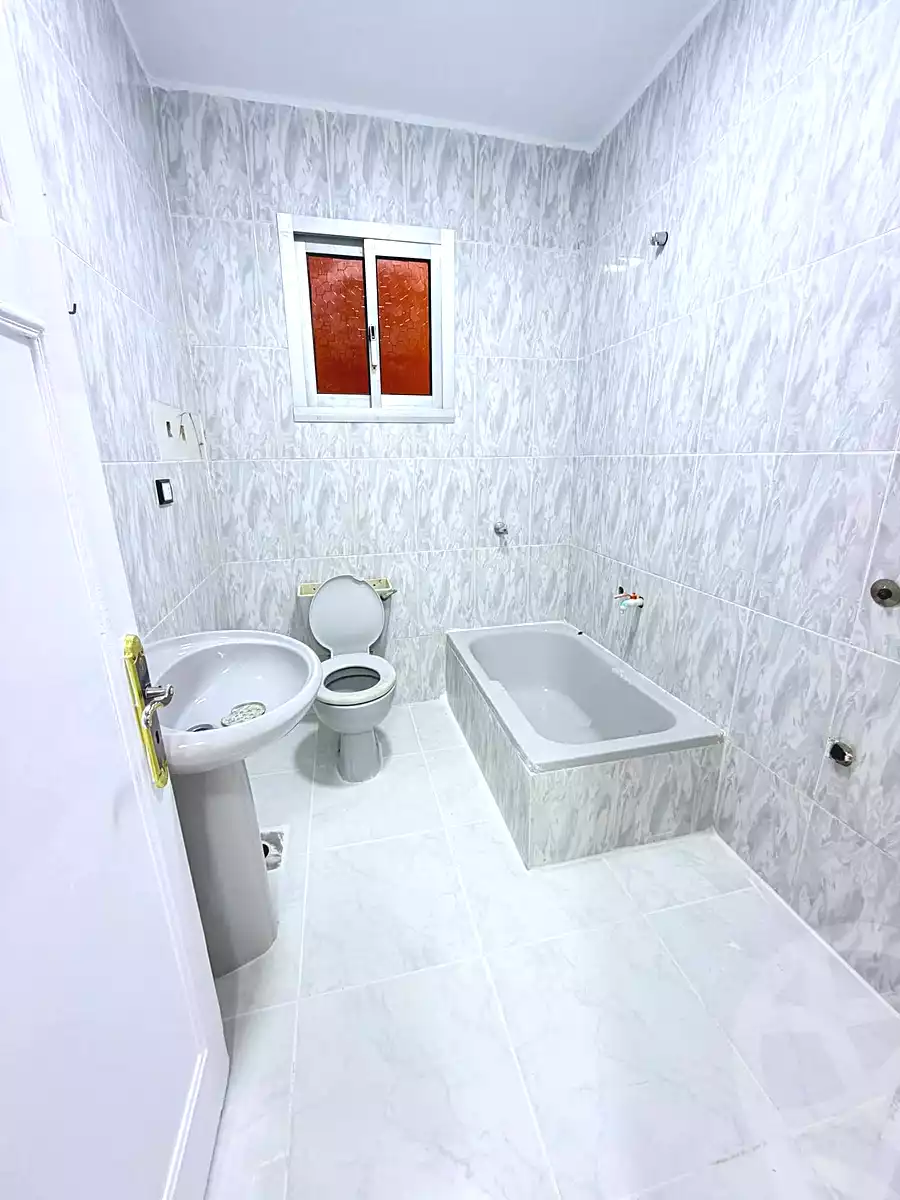 https://aqarmap.com.eg/en/listing/7308636-for-sale-alexandria-al-agamy