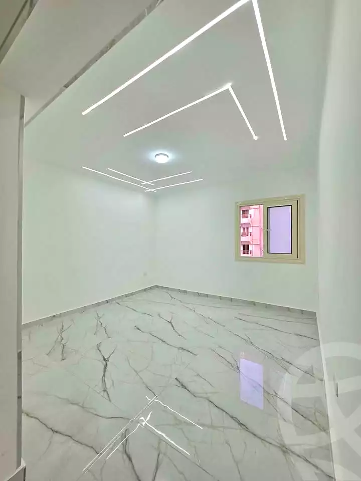 https://aqarmap.com.eg/ar/listing/7308781-for-sale-alexandria-miami-mahmoud-el-isawy-st