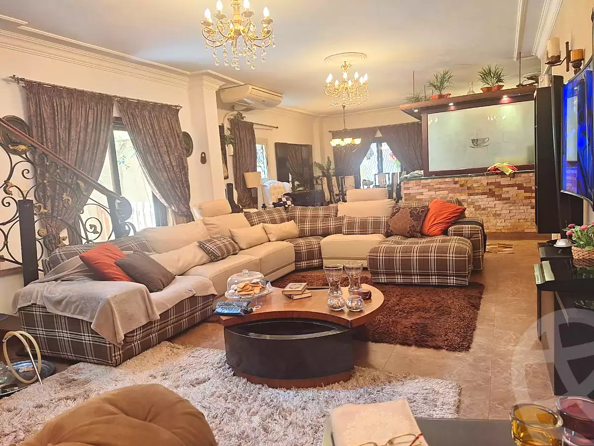 https://aqarmap.com.eg/ar/listing/7309032-for-sale-cairo-new-cairo-first-settlement-mhwr-mstfy-kml
