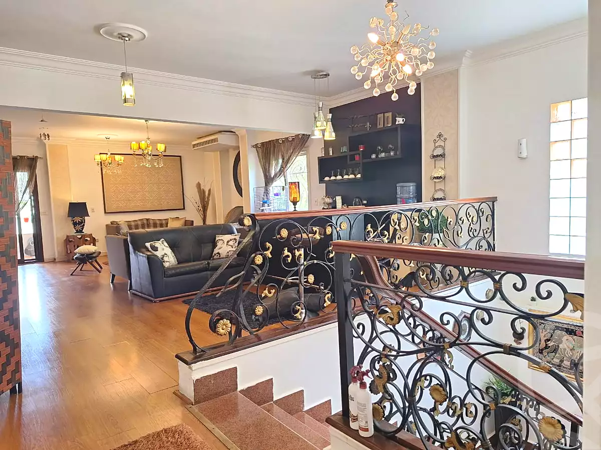 https://aqarmap.com.eg/ar/listing/7309032-for-sale-cairo-new-cairo-first-settlement-mhwr-mstfy-kml