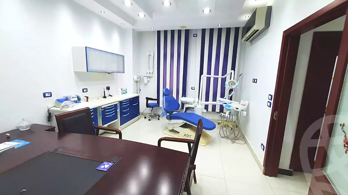 https://aqarmap.com.eg/ar/listing/7309031-for-sale-cairo-el-sheikh-zayed-city-compounds-rawdet-zayed