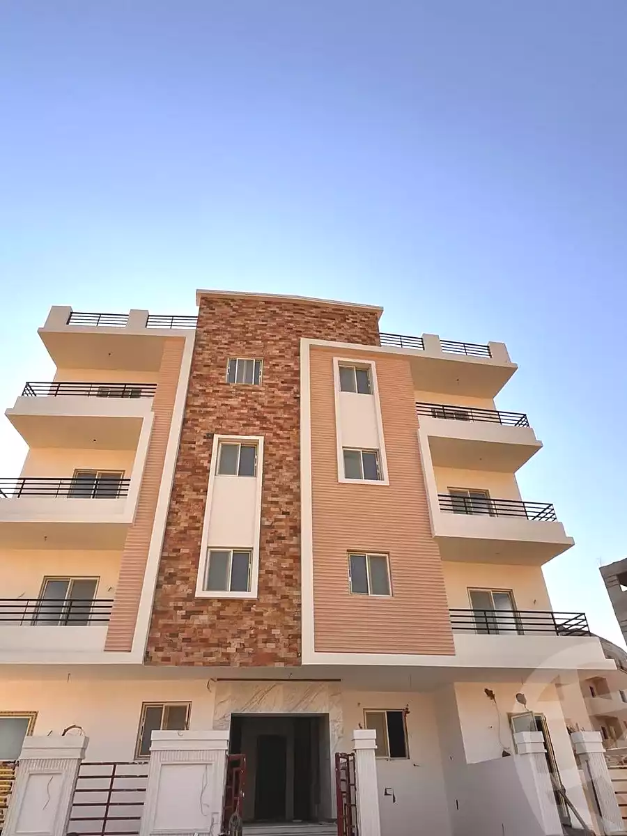 https://aqarmap.com.eg/en/listing/7309796-for-sale-cairo-new-cairo-bait-el-watan-south-suez-road-el-hay-el-takmely