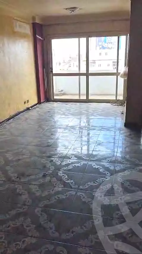 https://aqarmap.com.eg/ar/listing/7310241-for-rent-alexandria-moharram-bey