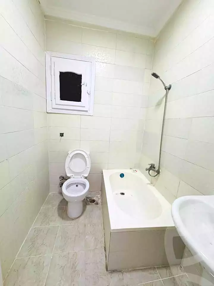 https://aqarmap.com.eg/ar/listing/7310251-for-sale-alexandria-al-agamy-shataa-el-nakheel