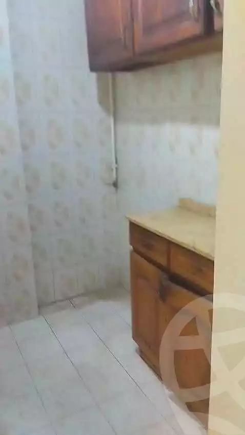 https://aqarmap.com.eg/ar/listing/7310312-for-rent-alexandria-shds