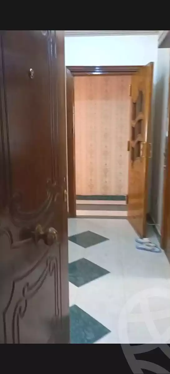 https://aqarmap.com.eg/ar/listing/7310301-for-sale-cairo-shoubra-el-mzalat-tafteesh-al-rai-st
