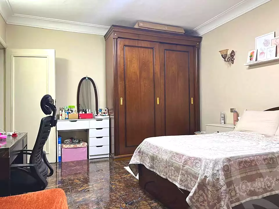 https://aqarmap.com.eg/en/listing/7310435-for-sale-cairo-el-haram-shareaa-khatem-el-morsalen