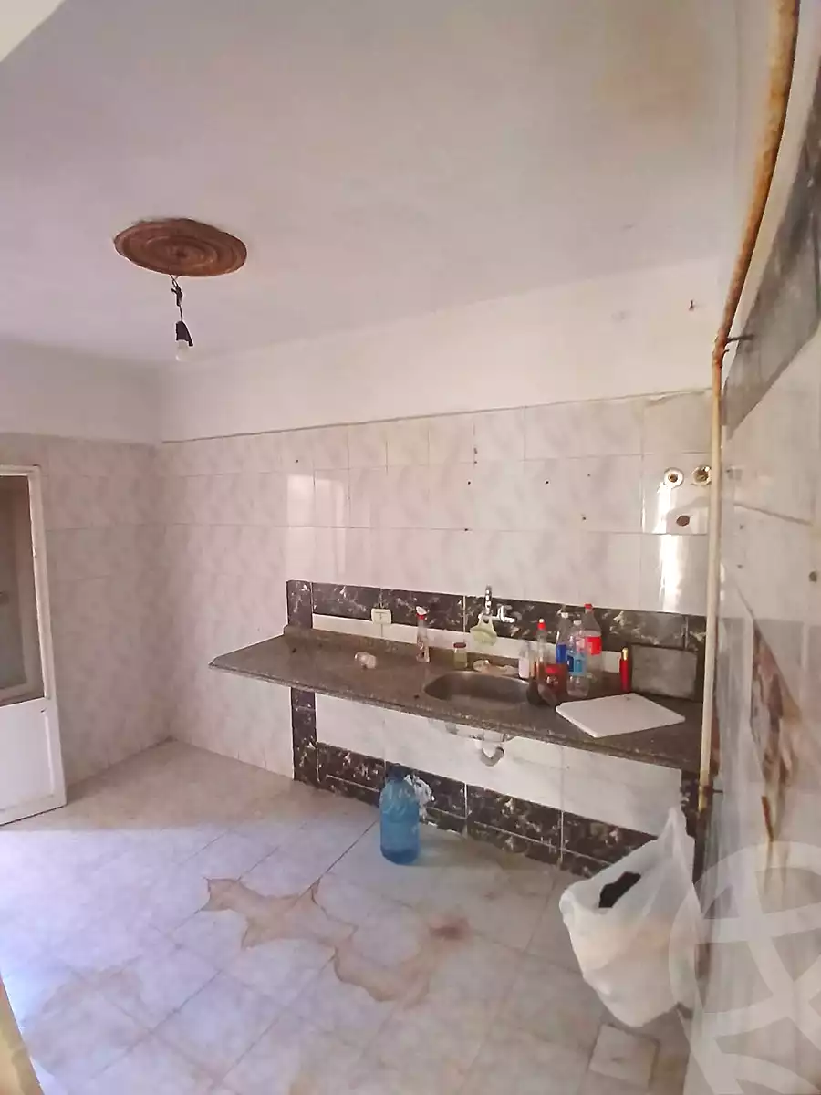 https://aqarmap.com.eg/en/listing/7310870-for-sale-alexandria-al-agamy-el-hanouvel-el-warsha-st