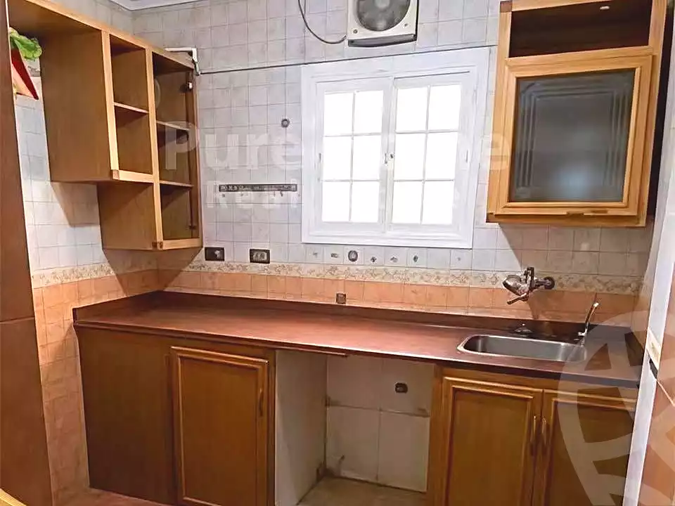 https://aqarmap.com.eg/en/listing/7310899-for-sale-alexandria-moharram-bey-othman-galal-st