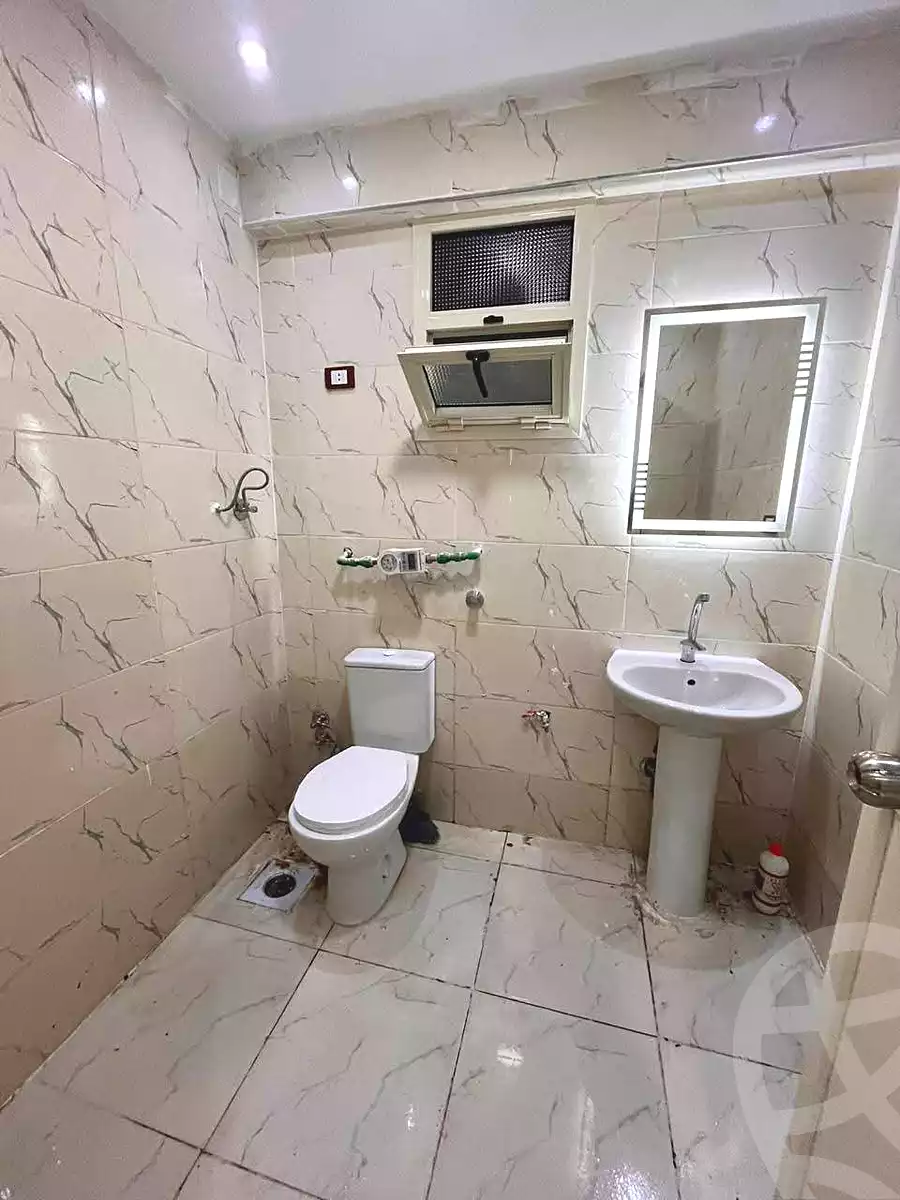 https://aqarmap.com.eg/ar/listing/7310961-for-sale-alexandria-al-agamy-lbytsh-qased-kareem-st