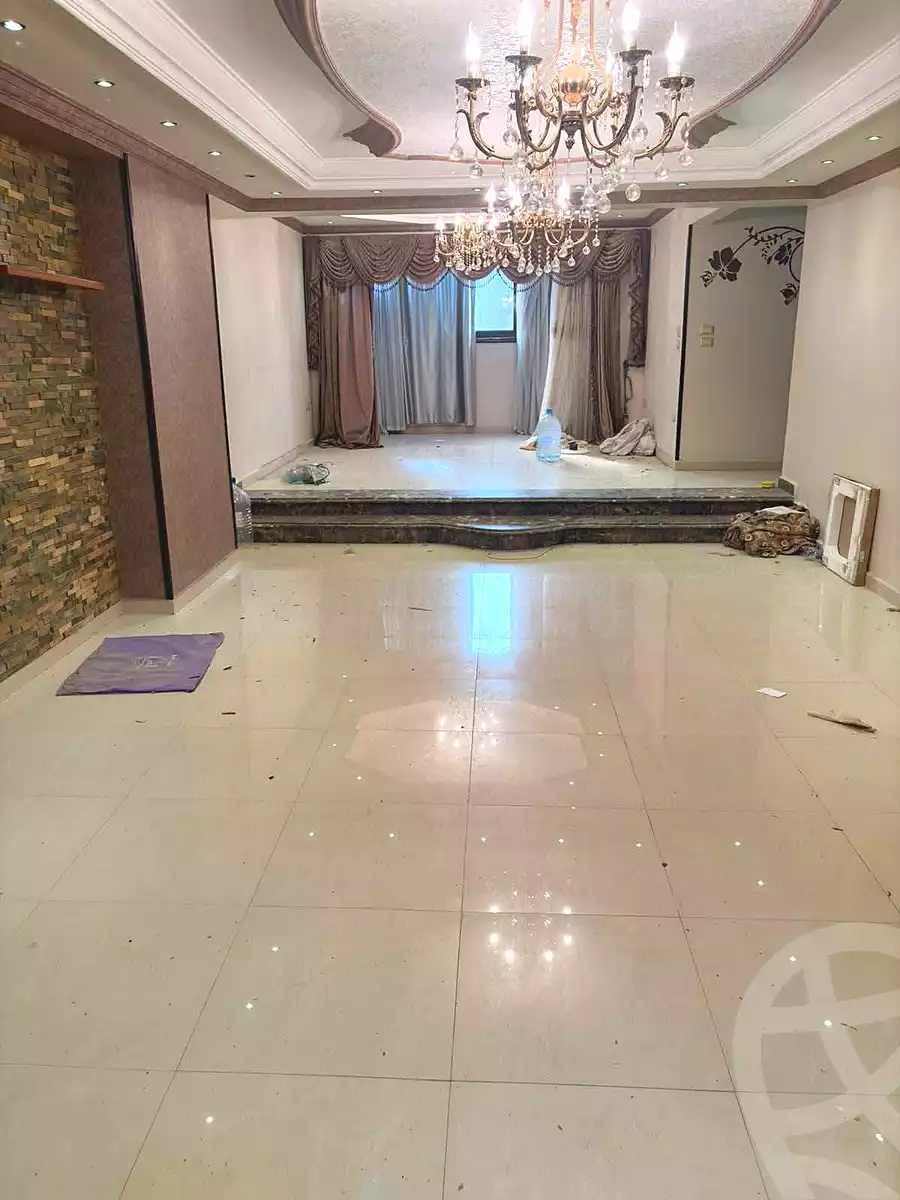https://aqarmap.com.eg/ar/listing/7311082-for-rent-cairo-helwan-sherif-st