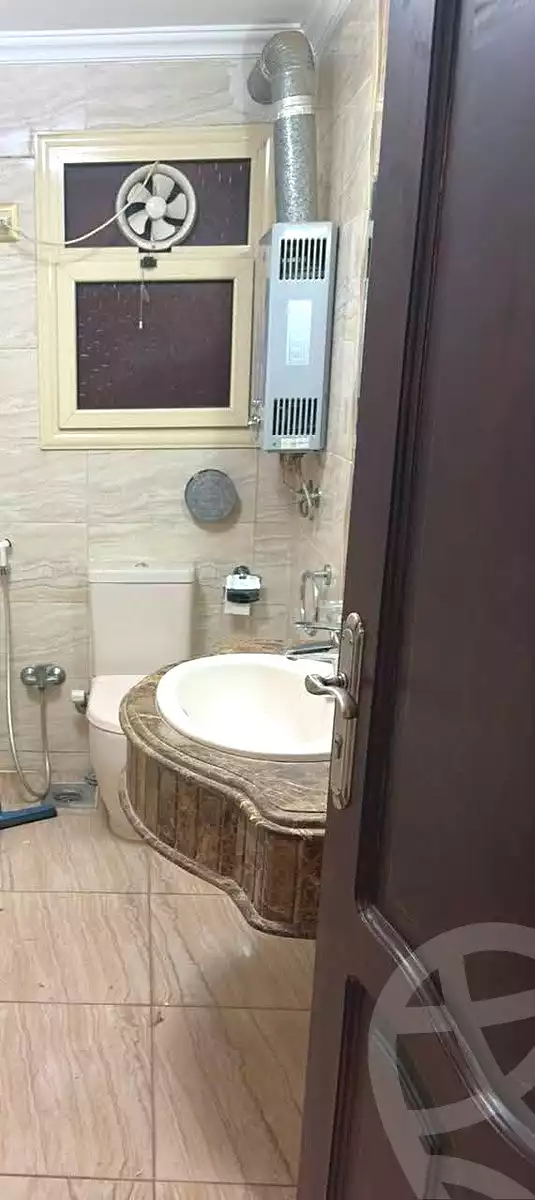 https://aqarmap.com.eg/ar/listing/7311082-for-rent-cairo-helwan-sherif-st