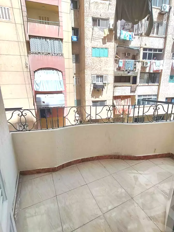 https://aqarmap.com.eg/ar/listing/7311649-for-sale-alexandria-sydy-bshr-sydy-bshr-bhry-shr-khld-bn-lwlyd