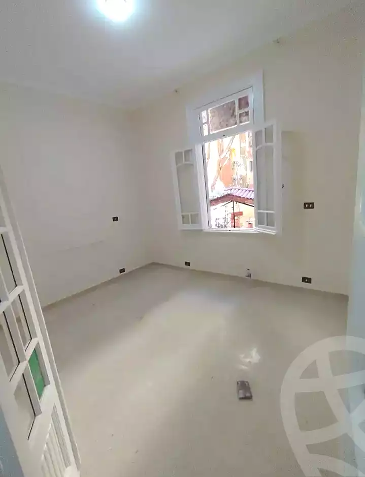 https://aqarmap.com.eg/ar/listing/7312179-for-rent-alexandria-sporting-shr-bwr-s-yd