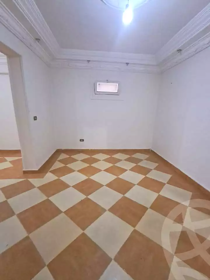 https://aqarmap.com.eg/ar/listing/7312303-for-sale-alexandria-sydy-bshr-sydy-bshr-bhry-gamal-abd-el-nasir-st