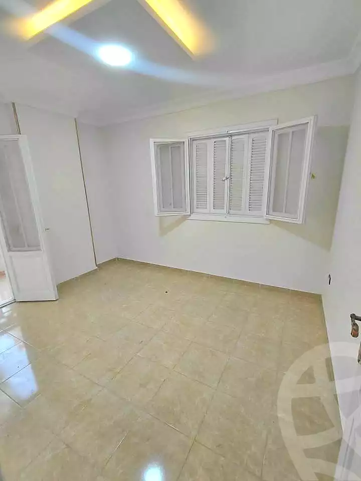 https://aqarmap.com.eg/en/listing/7312551-for-sale-alexandria-sydy-bshr-sydy-bshr-bhry-shr-mhmwd-l-yswy