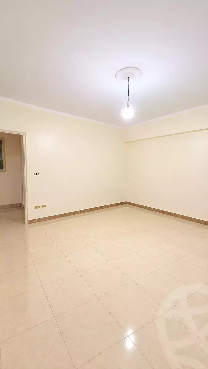 https://aqarmap.com.eg/ar/listing/7312486-for-sale-cairo-6th-of-october-el-ahyaa-neighborhood-11th