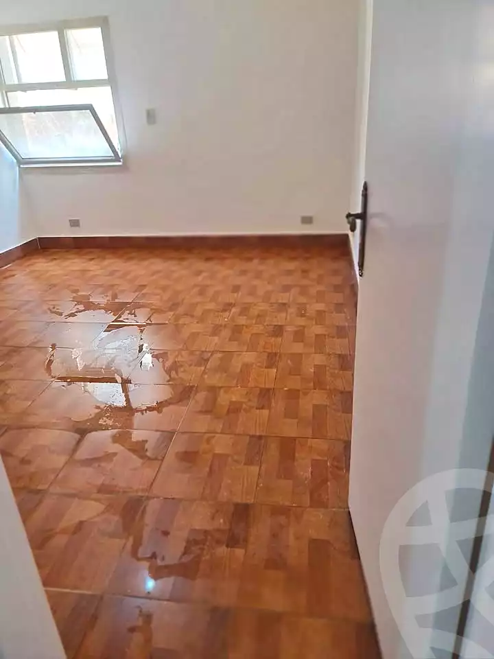 https://aqarmap.com.eg/en/listing/7312596-for-sale-alexandria-roshdy