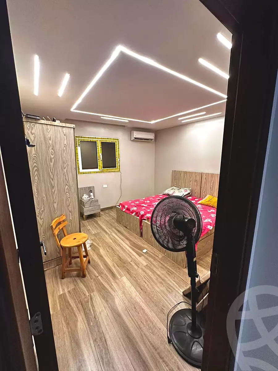https://aqarmap.com.eg/en/listing/7312638-for-sale-cairo-el-haram-el-lebeny-soltan-khattab-st