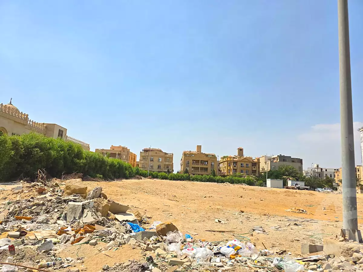 https://aqarmap.com.eg/en/listing/7312881-for-sale-cairo-new-cairo-first-settlement-mhwr-mstfy-kml