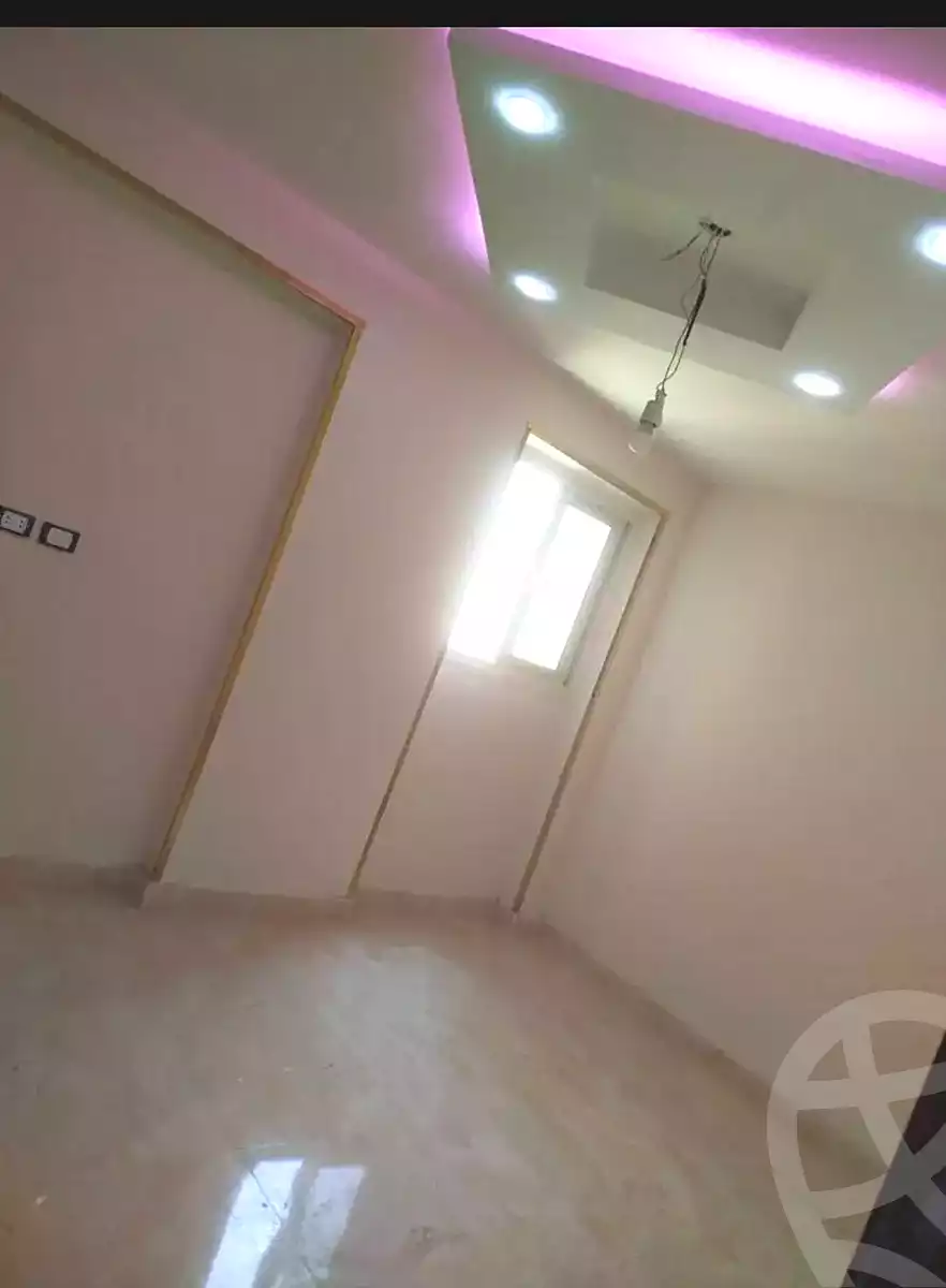 https://aqarmap.com.eg/ar/listing/7308378-for-sale-cairo-helwan-hadayek-helwan-el-khashab-canal