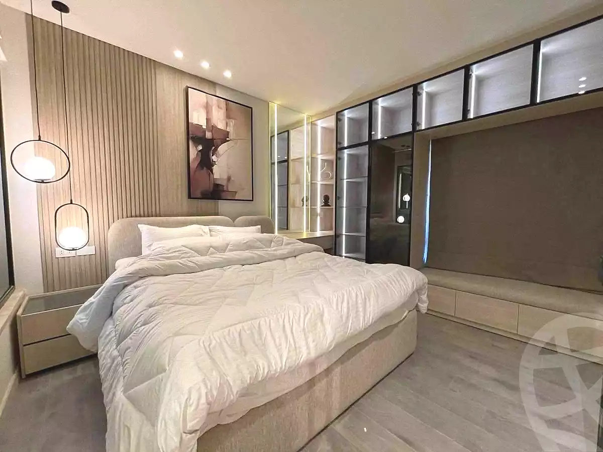 https://aqarmap.com.eg/ar/listing/7313230-for-sale-cairo-new-cairo-compounds-mountain-view1-1-compound