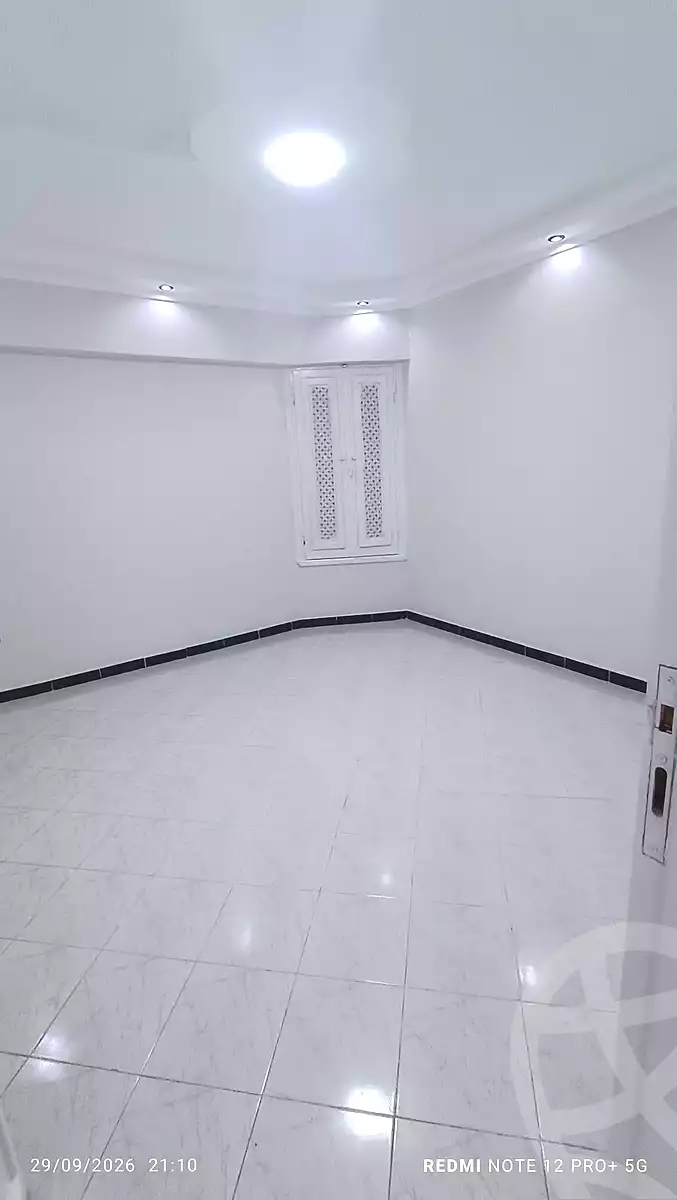 https://aqarmap.com.eg/en/listing/7313344-for-sale-alexandria-al-agamy-shataa-el-nakheel