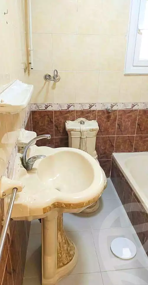 https://aqarmap.com.eg/ar/listing/7313866-for-sale-alexandria-sydy-bshr-sydy-bshr-bhry-ali-hipa-st