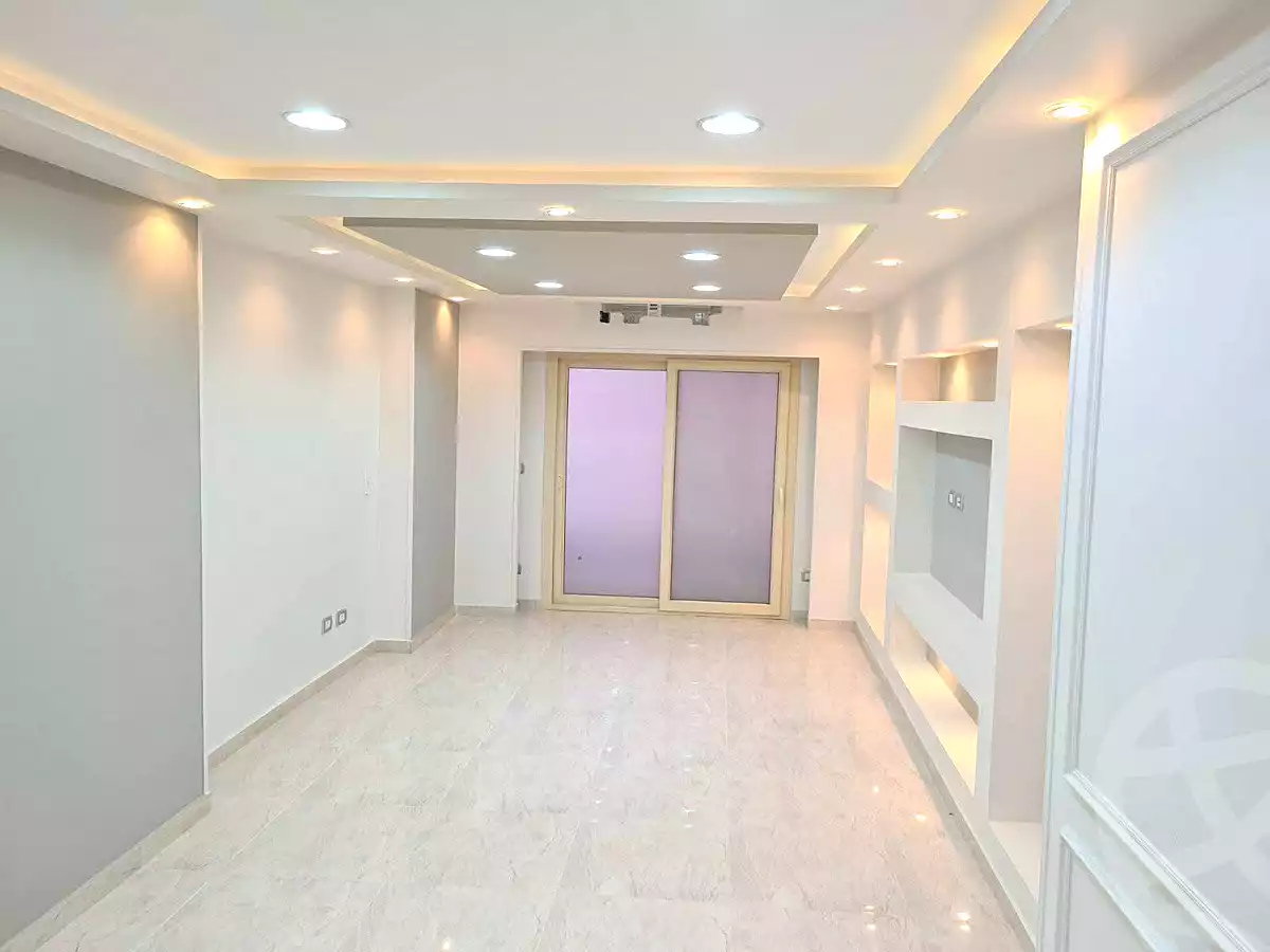 https://aqarmap.com.eg/en/listing/7313985-for-rent-alexandria-el-montazah-compounds-in-el-montazah-royal-plaza-compound-al-halawany