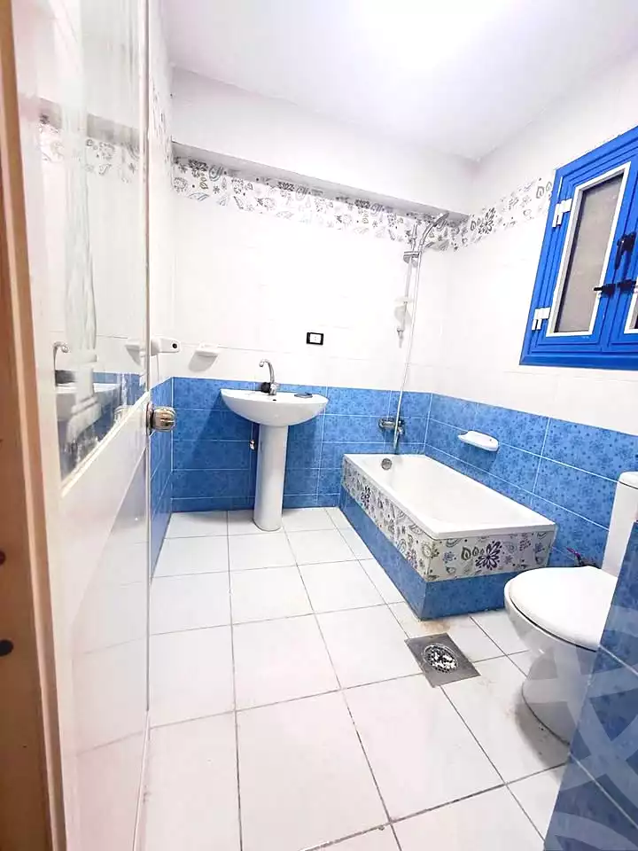 https://aqarmap.com.eg/en/listing/7314081-for-sale-alexandria-sydy-bshr-sydy-bshr-bhry-street-16