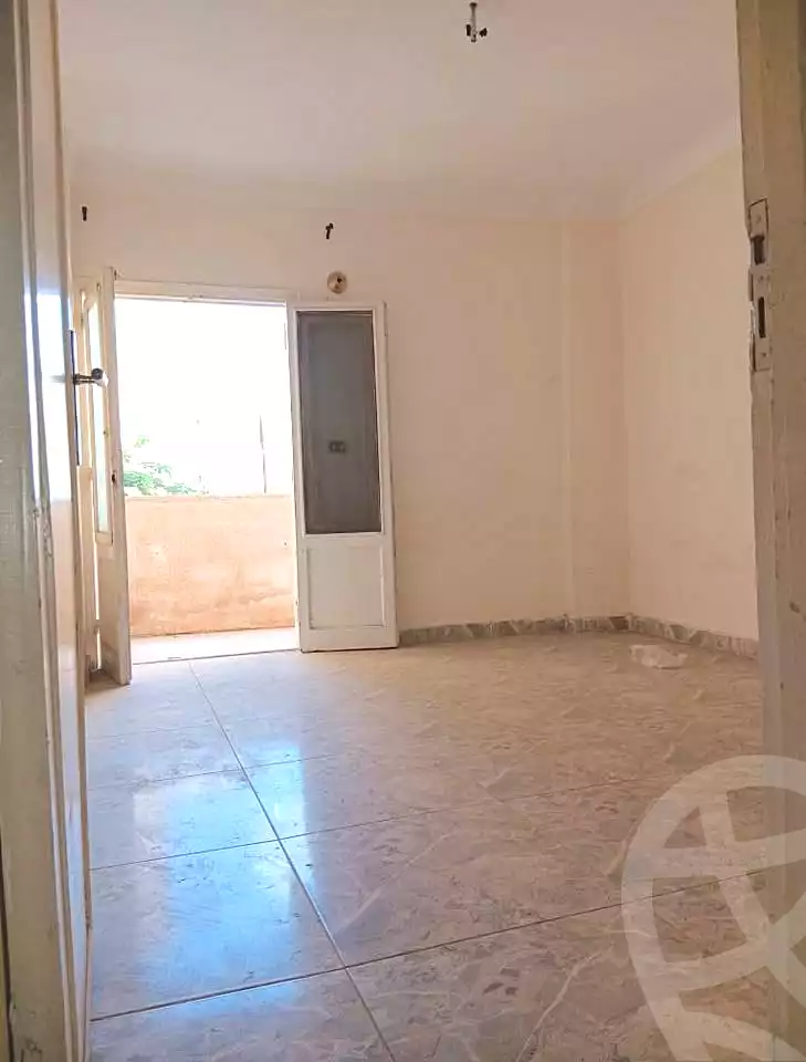 https://aqarmap.com.eg/ar/listing/7314089-for-sale-alexandria-al-agamy-l-jmy-lbhry-abd-el-hameed-radwan-st