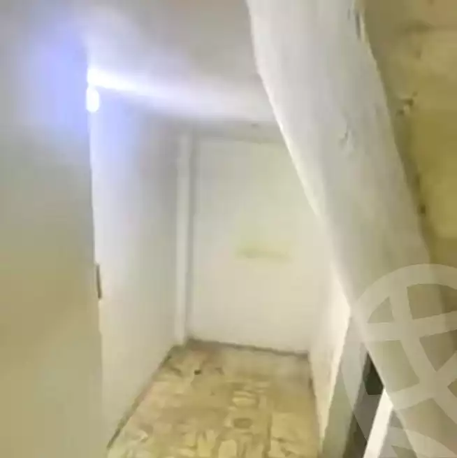 https://aqarmap.com.eg/ar/listing/7315585-for-sale-alexandria-el-asafra-shr-45