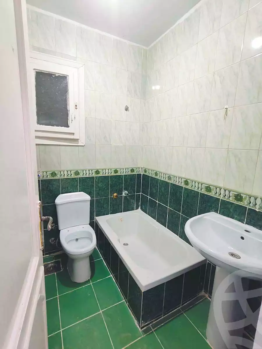https://aqarmap.com.eg/ar/listing/7315802-for-sale-alexandria-al-agamy-shataa-el-nakheel