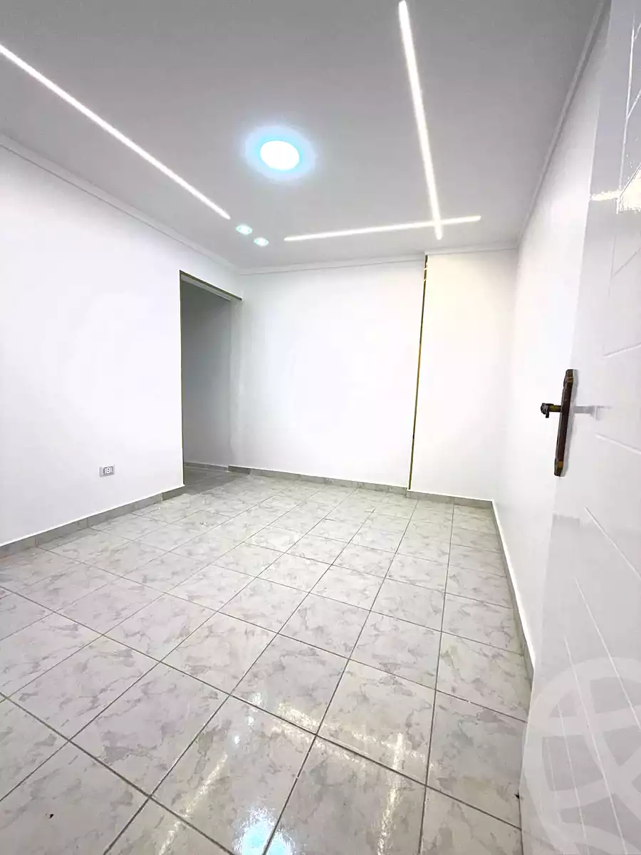 https://aqarmap.com.eg/ar/listing/7315848-for-sale-alexandria-sydy-bshr-sydy-bshr-bhry-shr-khld-bn-lwlyd
