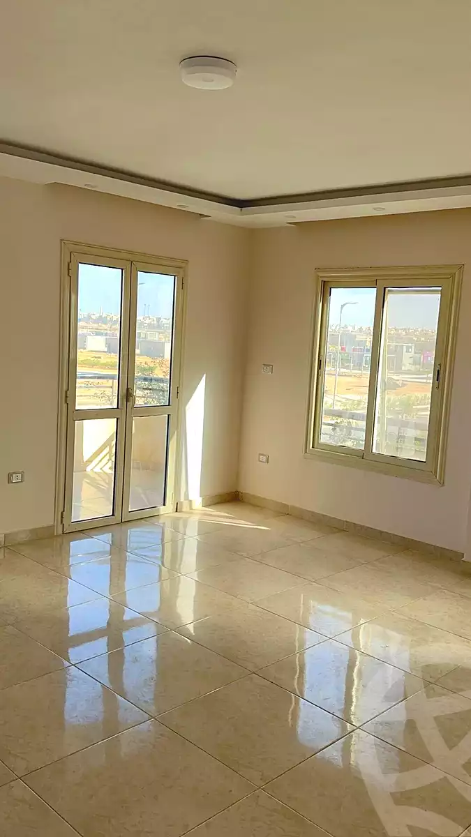 https://aqarmap.com.eg/ar/listing/7316220-for-rent-cairo-6th-of-october-compounds-jrdyny-lshms