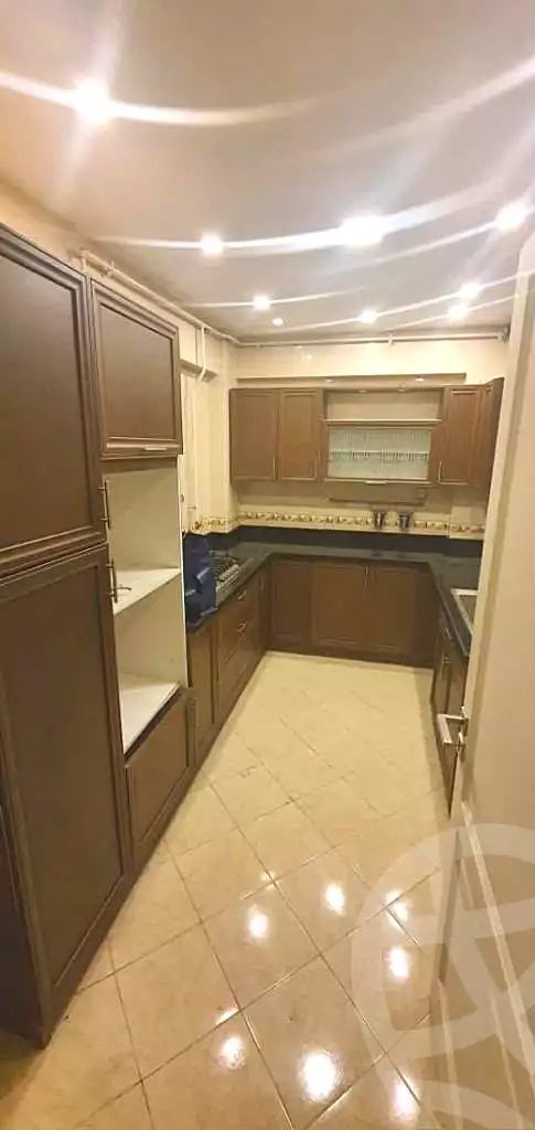 https://aqarmap.com.eg/en/listing/7316288-for-sale-cairo-new-cairo-lrhb-city-phase-1-ahmed-rami-st