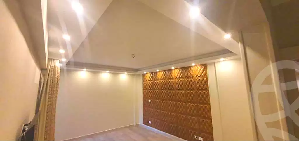 https://aqarmap.com.eg/en/listing/7316288-for-sale-cairo-new-cairo-lrhb-city-phase-1-ahmed-rami-st