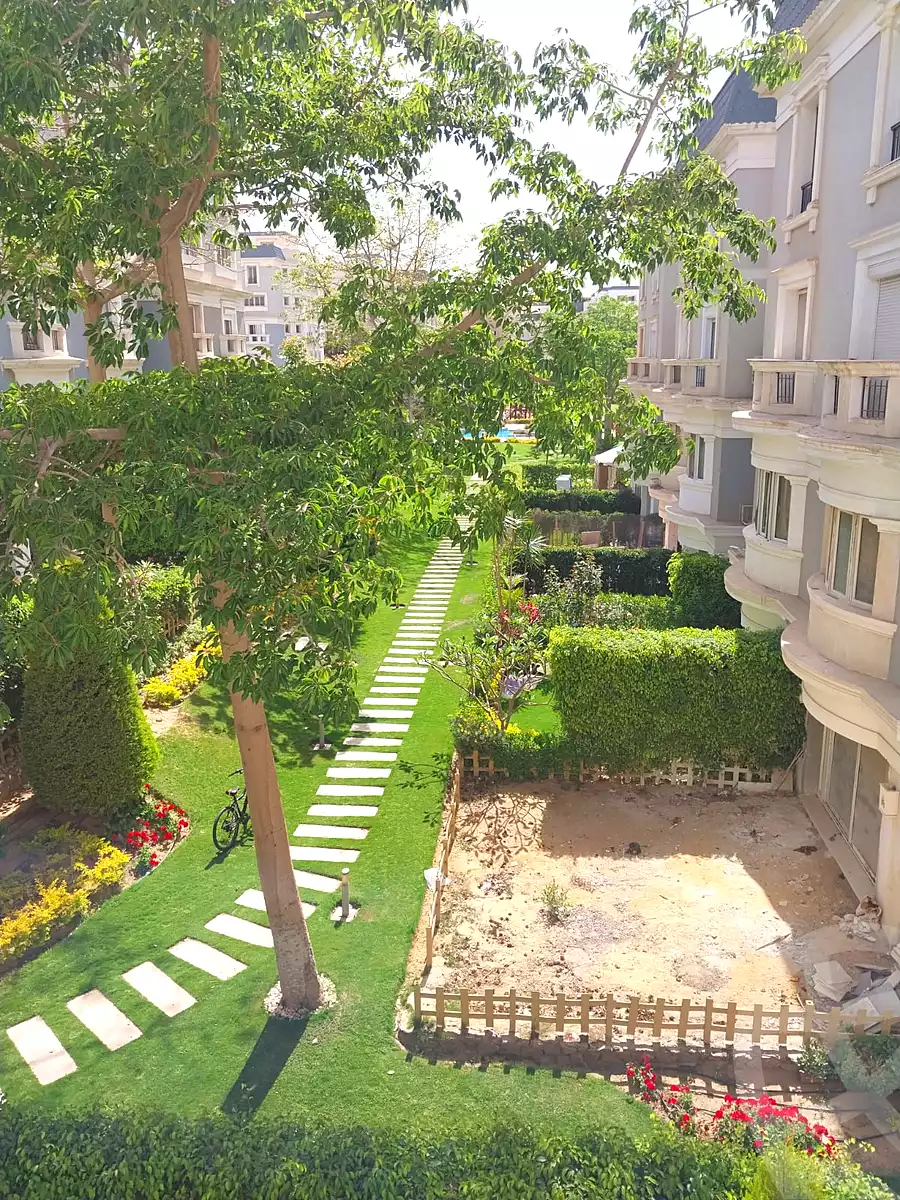 https://aqarmap.com.eg/en/listing/7316397-for-sale-cairo-new-cairo-compounds-mountain-view-1