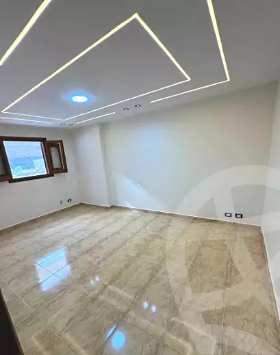 https://aqarmap.com.eg/ar/listing/7316524-for-sale-alexandria-sydy-bshr-sydy-bshr-bhry-shr-mhmwd-l-yswy