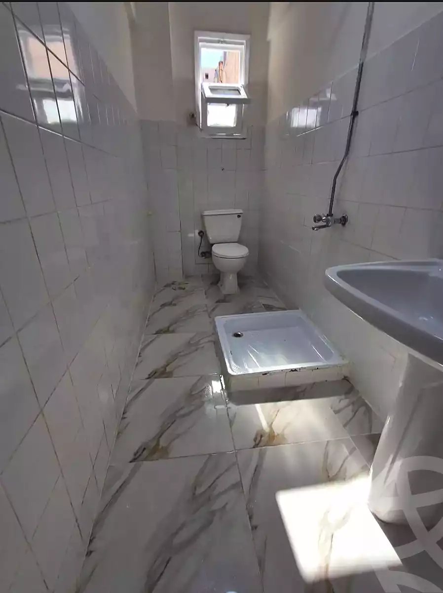 https://aqarmap.com.eg/en/listing/7316557-for-sale-alexandria-al-agamy-shataa-el-nakheel